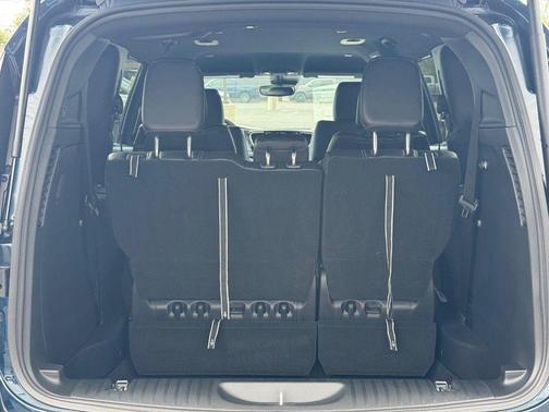 2025 Chrysler Pacifica L