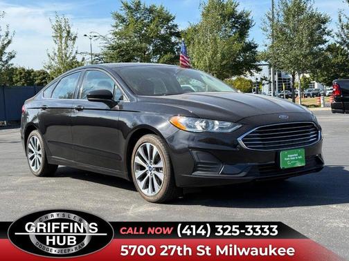 2020 Ford Fusion SE