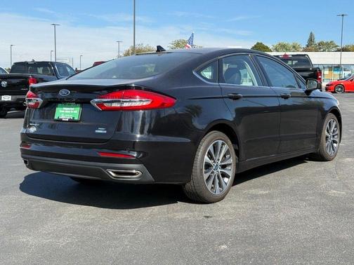 2020 Ford Fusion SE