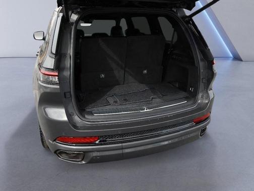 2024 Jeep Grand Cherokee L Summit