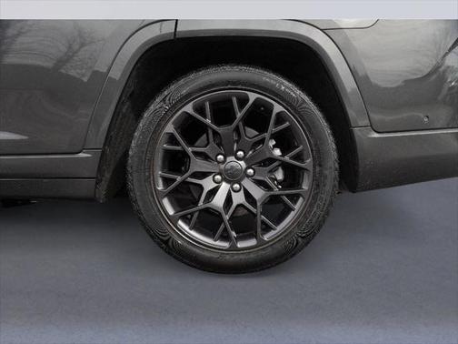 2024 Jeep Grand Cherokee L Summit