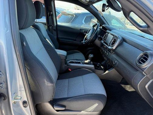 2020 Toyota Tacoma V6