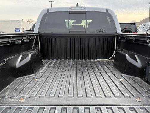 2020 Toyota Tacoma V6