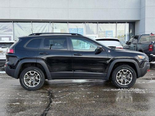 2022 Jeep Cherokee Trailhawk