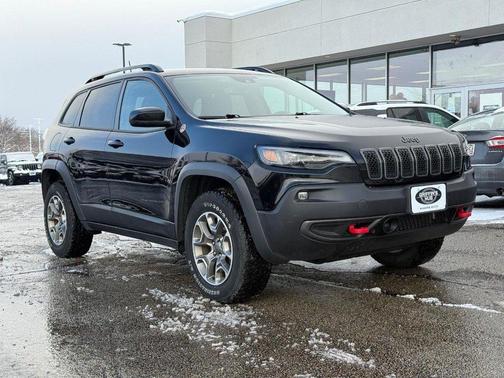 2022 Jeep Cherokee Trailhawk