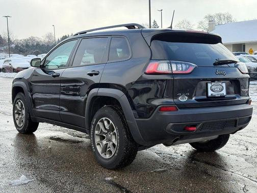 2022 Jeep Cherokee Trailhawk