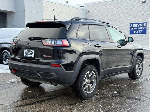 2022 Jeep Cherokee Trailhawk
