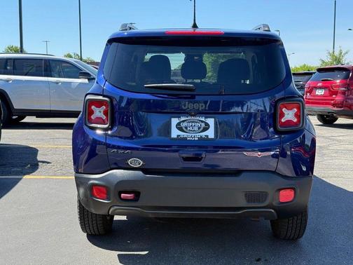 Jetset Blue 2018 Jeep Renegade Trailhawk