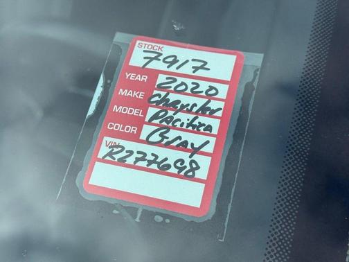 Ceramic Gray Clearcoat 2020 Chrysler Pacifica Hybrid Limited