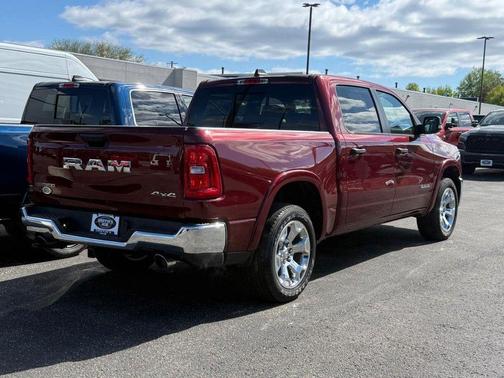 Delmonico Red Pearlcoat 2025 RAM 1500 Big Horn/Lone Star