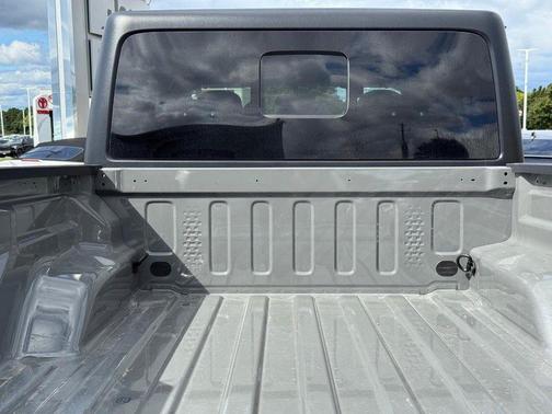 2022 Jeep Gladiator Willys 4x4