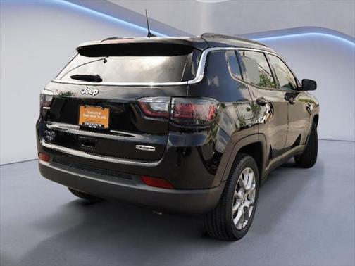 2024 Jeep Compass Latitude Lux
