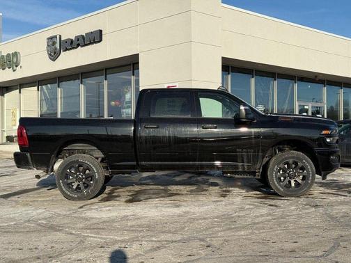 2026 RAM 2500 Big Horn Crew Cab 4x4 6'4' Box