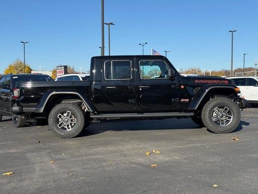 2026 Jeep Gladiator Mojave 4x4