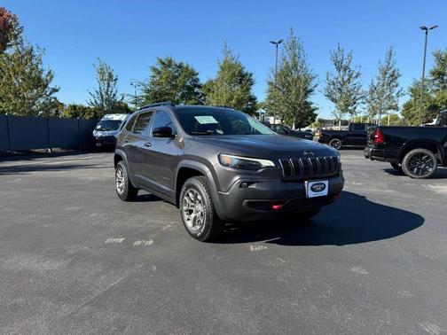 2022 Jeep Cherokee Trailhawk