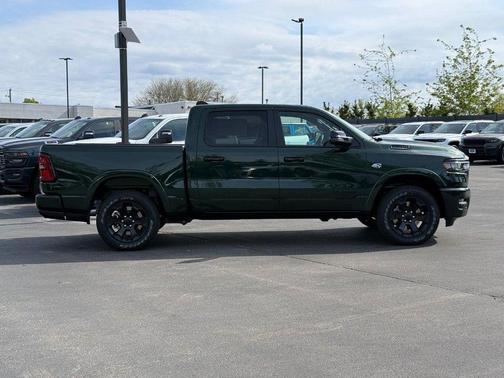 Serrano Green Metallic 2026 RAM 1500 Big Horn/Lone Star