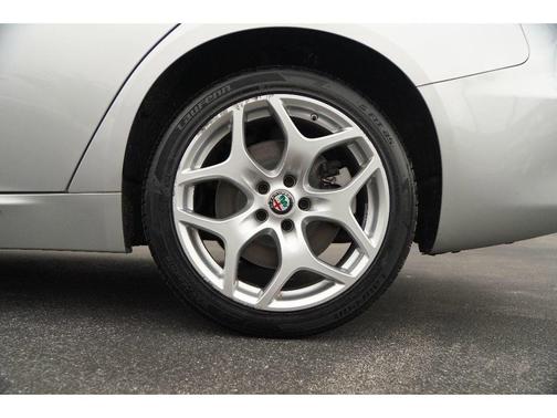 2021 Alfa Romeo Giulia Ti