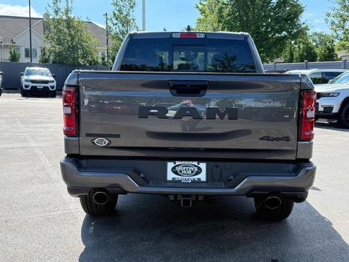 Granite Crystal Metallic Clearcoat 2026 RAM 1500 Big Horn/Lone Star