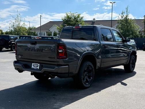 Granite Crystal Metallic Clearcoat 2026 RAM 1500 Big Horn/Lone Star