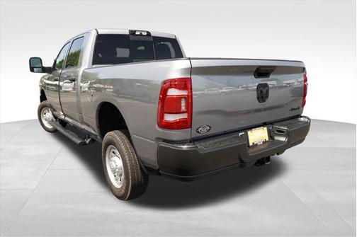 2024 RAM 2500 Tradesman Crew Cab 4x4 6'4' Box