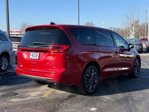 2026 Chrysler Pacifica L