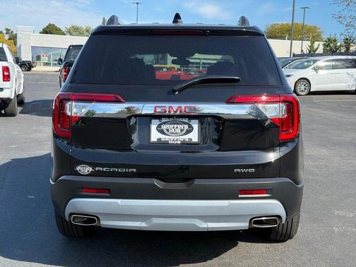 2023 GMC Acadia AWD SLT