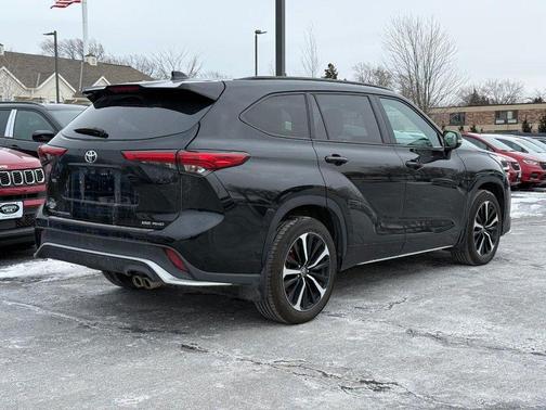 2021 Toyota Highlander XSE