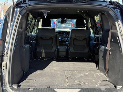 2025 Chrysler Pacifica L