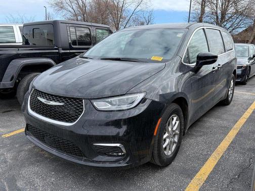 2025 Chrysler Pacifica L