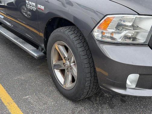 Granite Crystal Metallic Clearcoat 2014 RAM 1500 Tradesman/Express