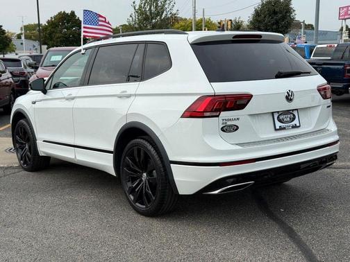 2021 Volkswagen Tiguan 2.0T SE R-Line Black 4MOTION