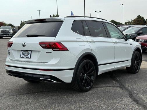 2021 Volkswagen Tiguan 2.0T SE R-Line Black 4MOTION