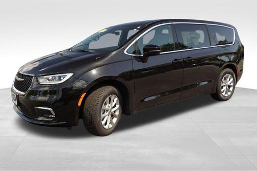 2025 Chrysler Pacifica L