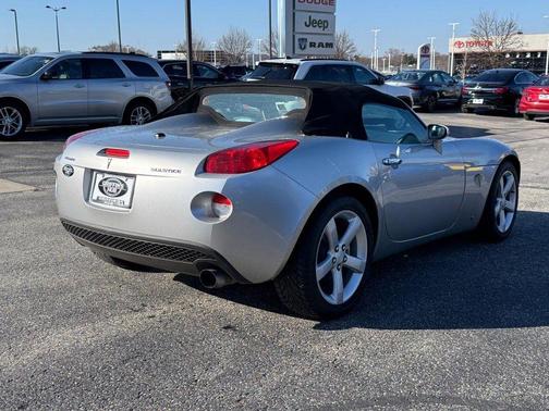 2006 Pontiac Solstice Base