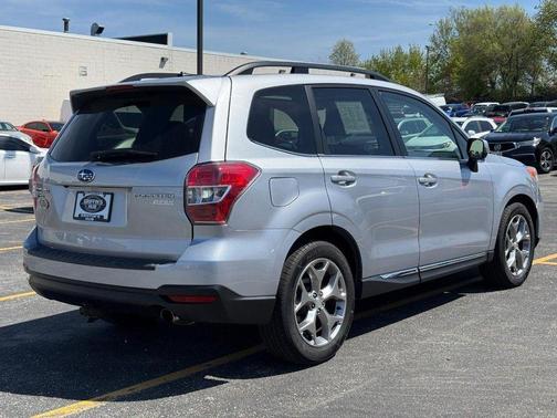 Ice Silver Metallic 2015 Subaru Forester 2.5i Touring