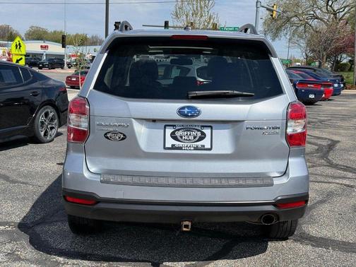 Ice Silver Metallic 2015 Subaru Forester 2.5i Touring