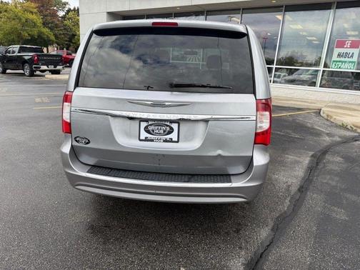 2014 Chrysler Town & Country Touring