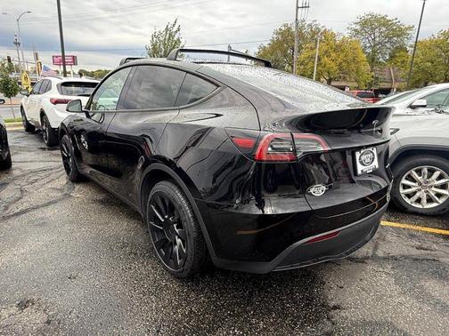 2023 Tesla Model Y Long Range Dual Motor All-Wheel Drive