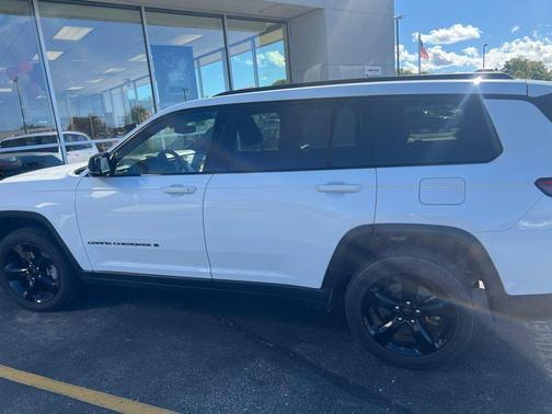 2023 Jeep Grand Cherokee L Altitude