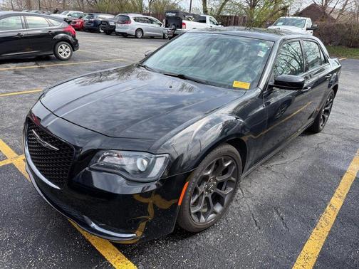 Gloss Black 2020 Chrysler 300 S