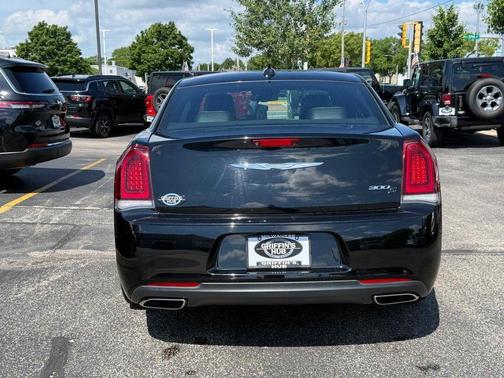 Gloss Black 2020 Chrysler 300 S