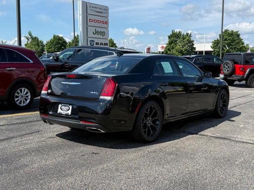 Gloss Black 2020 Chrysler 300 S