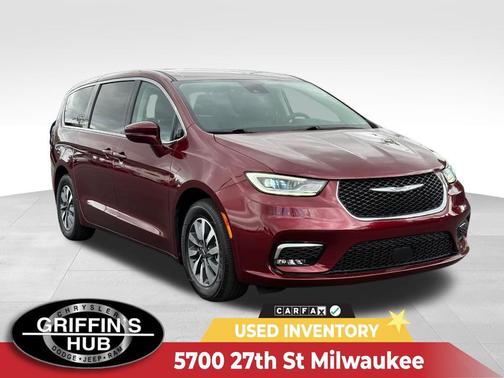2022 Chrysler Pacifica Hybrid Touring L