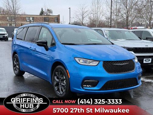 2026 Chrysler Pacifica L