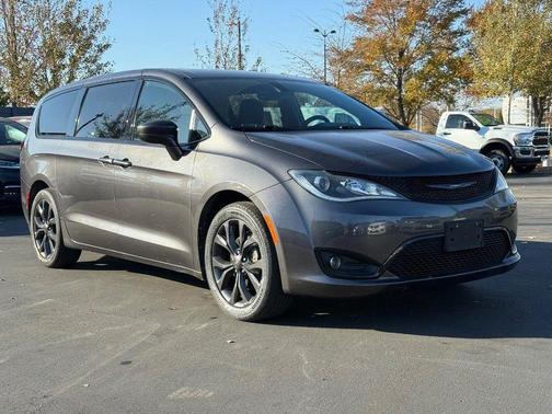 2019 Chrysler Pacifica Touring Plus