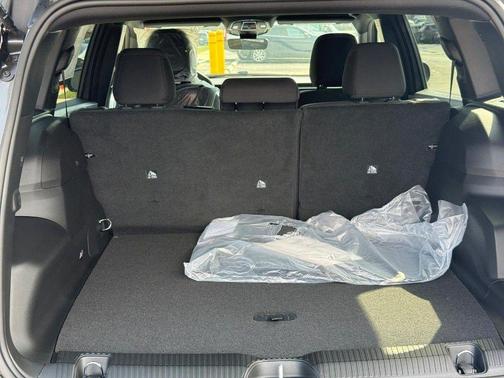 Sting-Gray Clearcoat 2026 Jeep Cherokee Laredo 4x4