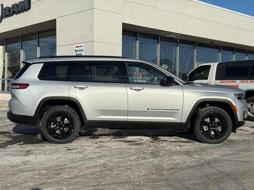 Silver Zynith 2025 Jeep Grand Cherokee L Limited
