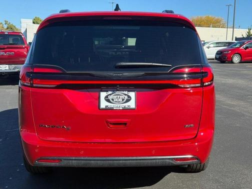 2026 Chrysler Pacifica L