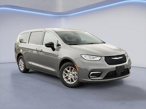 2025 Chrysler Pacifica L