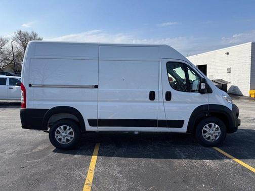 Bright White Clearcoat 2026 RAM ProMaster 2500 Tradesman